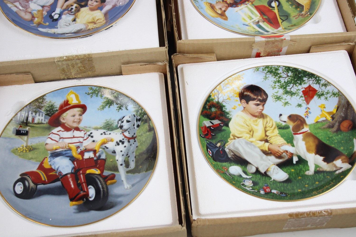 8 x Vintage Collectible DANBURY MINT Children of The Week Plates Collection