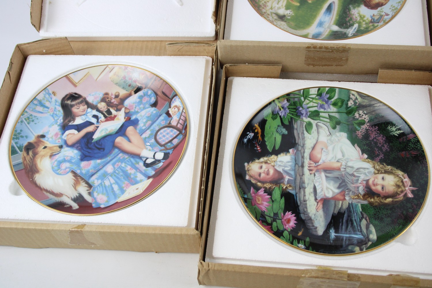 8 x Vintage Collectible DANBURY MINT Children of The Week Plates Collection