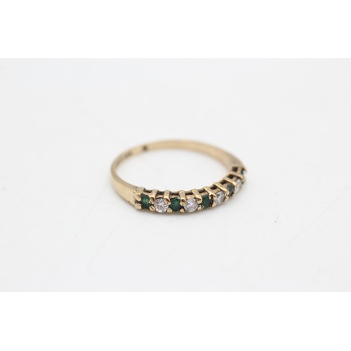 24 - 9ct gold green tourmaline & clear gemstone half eternity ring (1.4g)  SIZE L