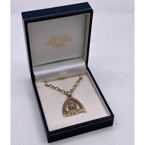31A - 9ct GOLD ENDEAVOR PENDANT ON 9ct GOLD BELCHER CHAIN BY YOUNGS JEWELLERS IN ORIGINAL BOX WITH PAPERWO... 