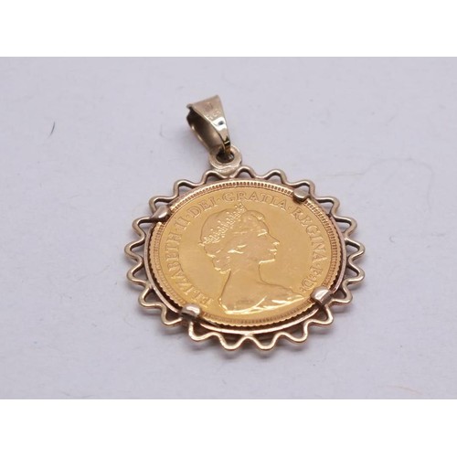 194 - 1982 22CT HALF SOVEREIGN SET IN 9CT GOLD PENDANT MOUNT - 5.2G