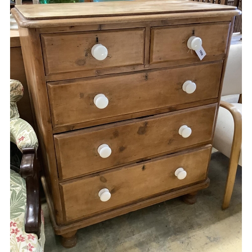 1056 - A Victorian pine chest of drawers, width 89cm, depth 47cm, height 109cm