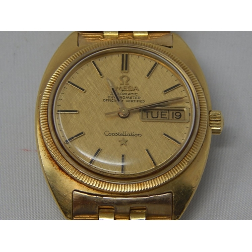 404 - 18ct Gold Omega Automatic Chronometer Constellation Gentleman's Wristwatch with Day/Date Apertures &... 