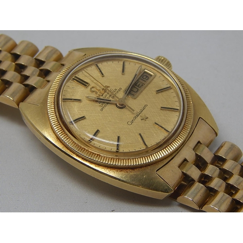 404 - 18ct Gold Omega Automatic Chronometer Constellation Gentleman's Wristwatch with Day/Date Apertures &... 