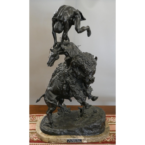 Large bronze on marble base The Buffalo Horse attributed to Fredrick Remmington 1861-1909 - Approx. H: 90cm
