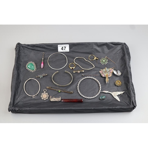 47 - Collection of jewellery to include silver