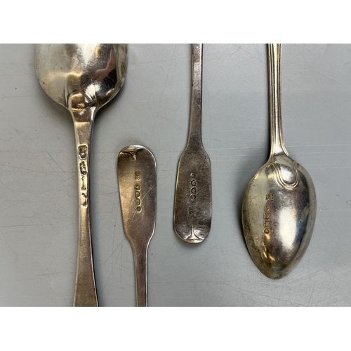 2 - 4 hallmarked silver spoons - Approx. weight 149g