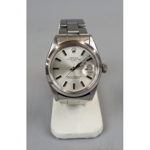 18 - Rolex Oyster Perpetual Date in good working order