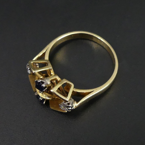 12a - Stylish 18 carat gold Sapphire & Diamond ring, 4.4 grams. Size M, 8.8 mm wide. UK Postage £12.