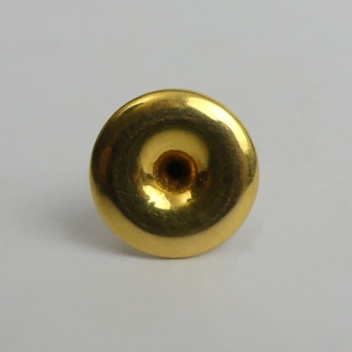 25a - A set of four 18 carat gold dress studs/buttons, 4.4 grams. UK Postage £12.