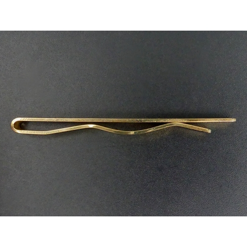 35 - Vintage 9 carat gold back and front tie clip, 7 grams. 69 mm long. UK Postage £12.