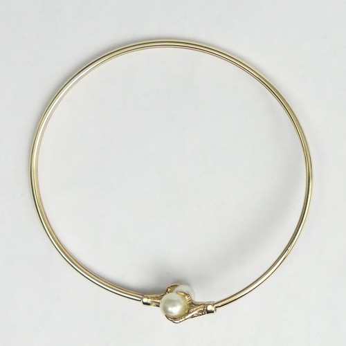 15a - 9ct gold faux pearl set bangle, 5.6 grams. UK Postage £12.