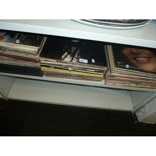 1040 - A quantity of miscellaneous LP records