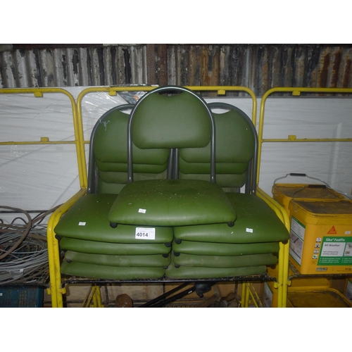 4014 - 9 green upholstered seat frames - No legs included. Contents of 1 shelf