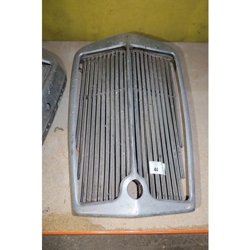 44 - 1 vintage radiator grille to fit a MG model Y