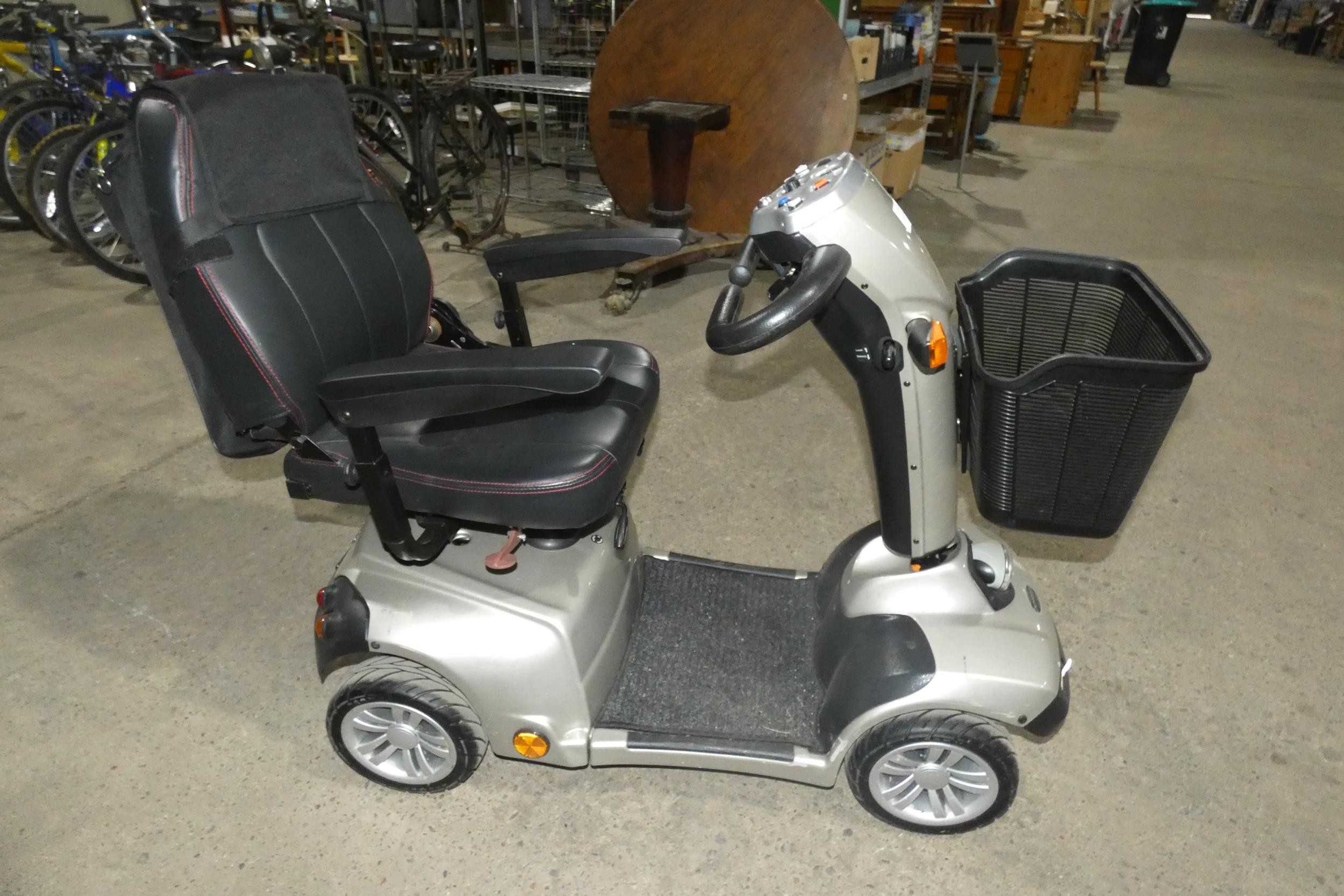 A battery powered mobility scooter by Shoprider type TE888iX, 6/8mph