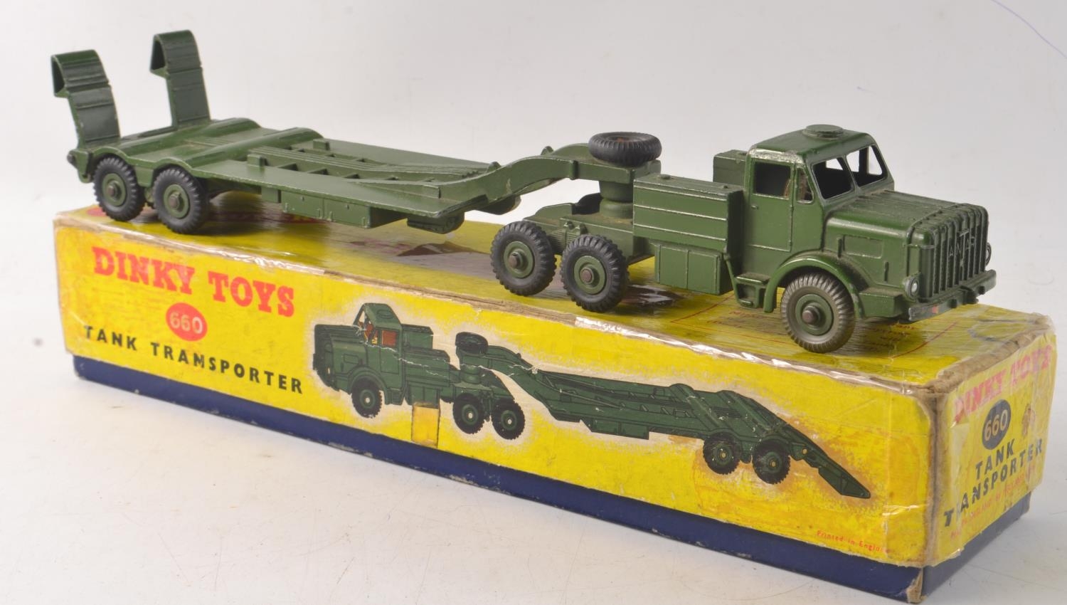 DINKY TOYS ORIGINAL TANK TRANSPORTER No 660, the box is intact but has ...