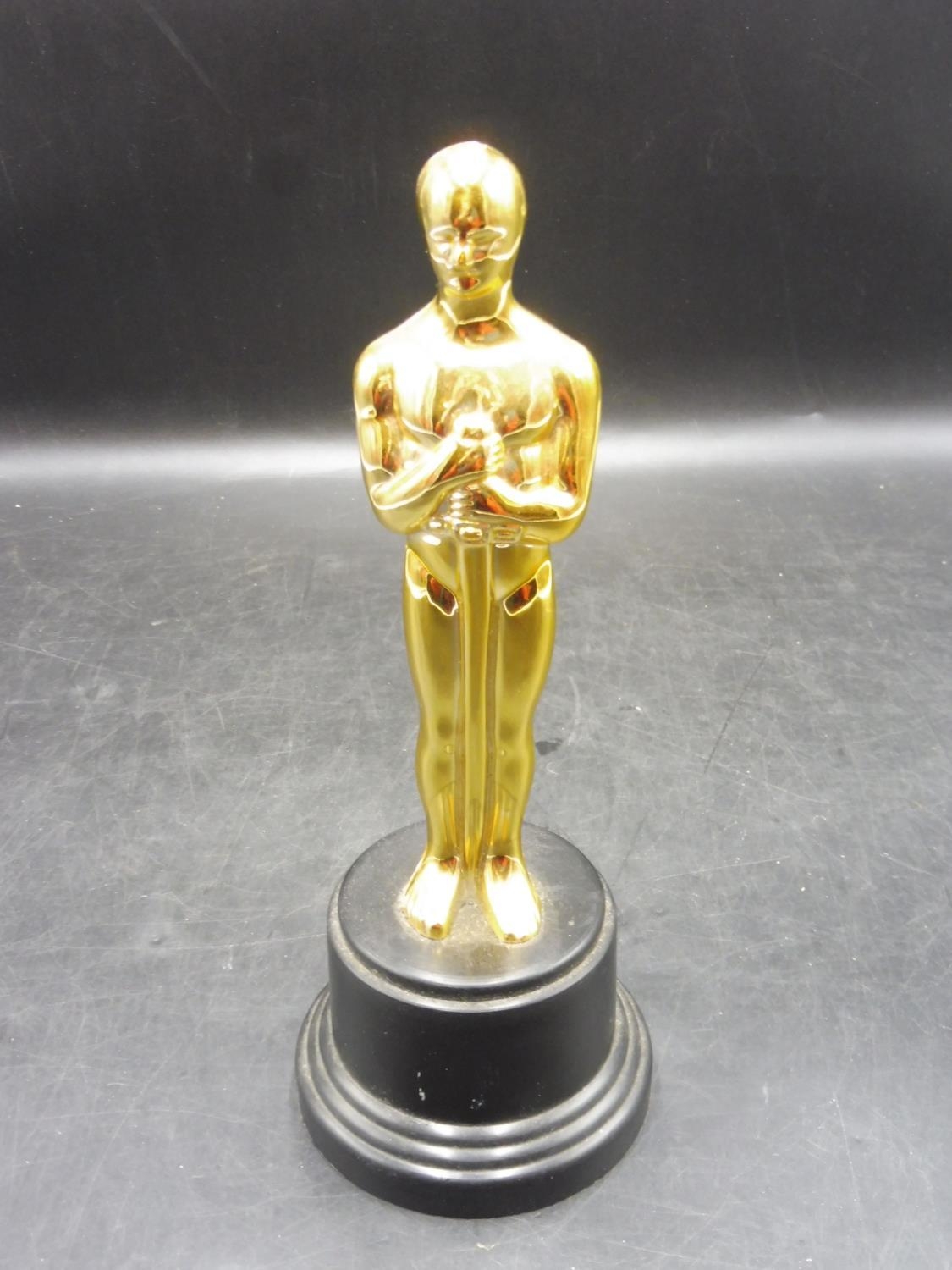 Replica Oscar Statue 9