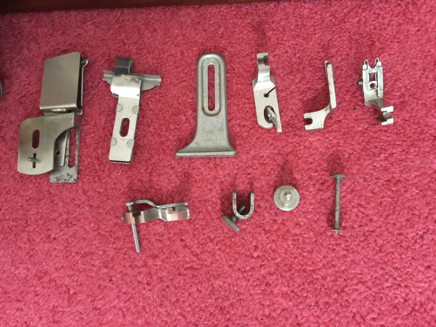 An Original Antique Pfaff Lidded Sewing Tin / Box Containing Pfaff