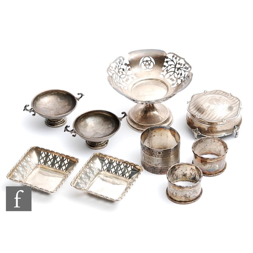 4 - A small parcel lot of assorted hallmarked silver and French silver items to include a pedestal bowl,... 