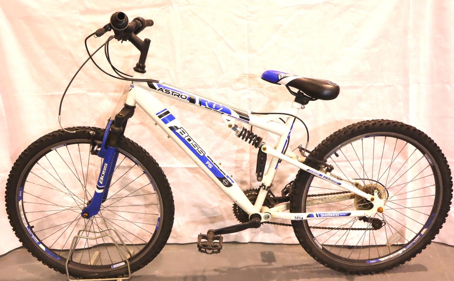 boss astro mountain bike