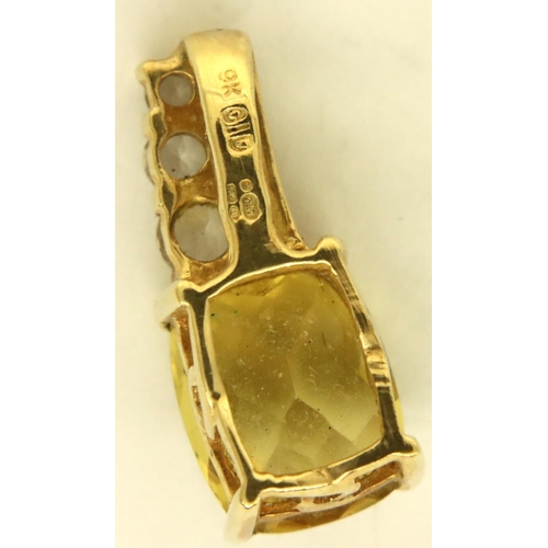 36 - 9ct yellow gold citrine set pendant, 1.5g. P&P Group 1 (£14+VAT for the first lot and £1+VAT for sub... 
