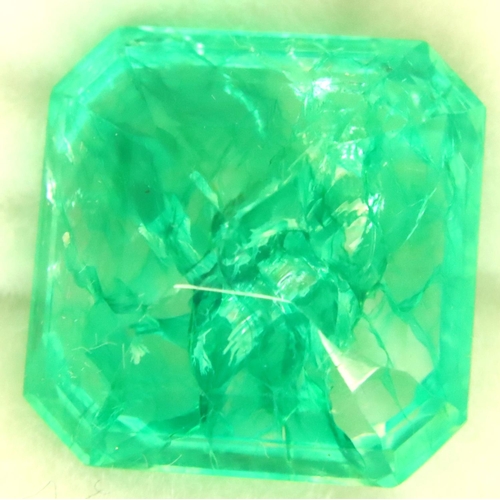 42 - Loose 11.37cts certified natural emerald. P&P Group 1 (£14+VAT for the first lot and £1+VAT for subs... 