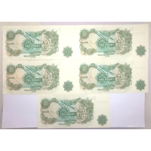 3007 - Five consecutive Page one pound notes of Elizabeth II. P&P Group 1 (£14+VAT for the first lot and £1... 