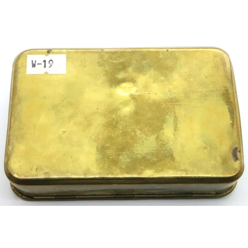 2044 - WWI Princess Mary Christmas tin. P&P Group 1 (£14+VAT for the first lot and £1+VAT for subsequent lo... 
