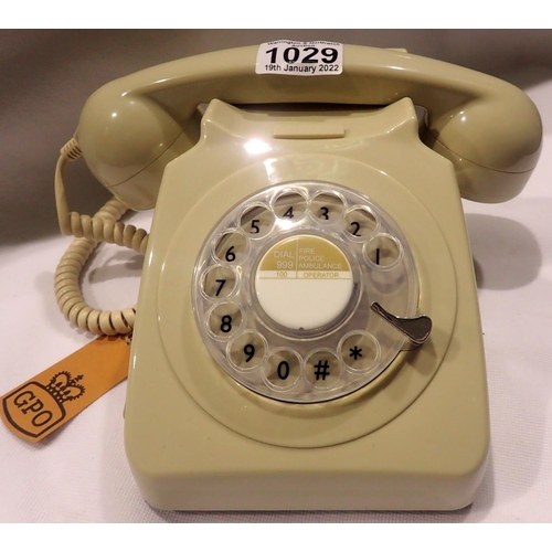 1029 - Ivory, GPO746 retro rotary telephone replica of the 1970s classic, compatible with modern telephone ... 