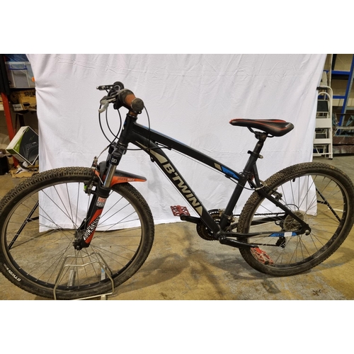 1008I - Btwin 340 18 inch frame 21 speed front suspension mountain bike. Not available for in-house P&P, con... 