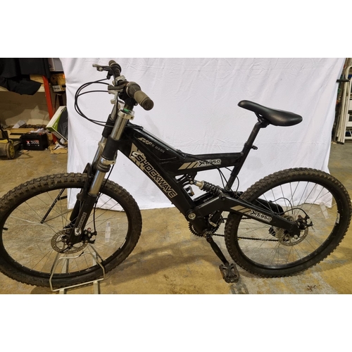 1008J - Shockwave XT950 20 inch frame 21 speed full suspension mountain bike. Not available for in-house P&P... 