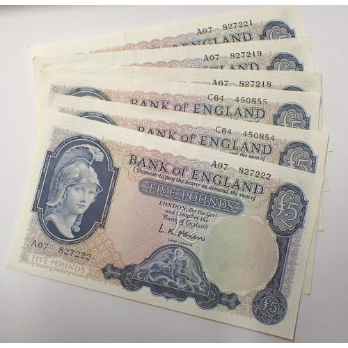 3007C - Six O'Brien five pound notes of Queen Elizabeth II, three runs of two in good condition. P&P Group 1... 