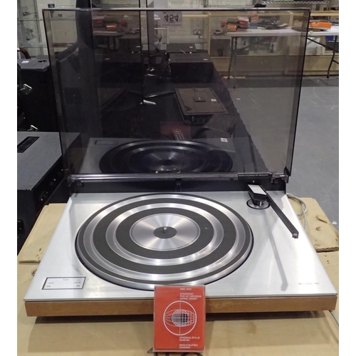 Bang & Olufsen Beogram 1100 turntable, boxed with a boxed MM... | Barnebys