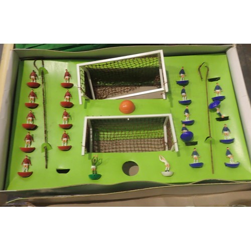 1035 - Vintage Continental Subbuteo, display edition Gold Tone Carillon musical toy and other vintage toys.... 