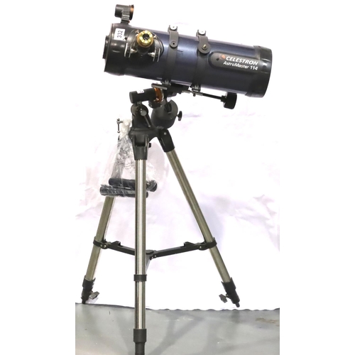 Telescope Celestron Astromaster 114, D=114mm; F=1000mm, on a... Barnebys