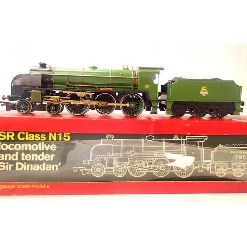 2004 - Hornby Sir Dinadan, re finished green, Early Crest. Fair to good condition, box is poor. P&P Group 1... 