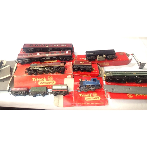 2037 - Triang Princess Royal 46200, BR Red, with two coaches, track wagons and three other wagons.0.4.0 Tan... 