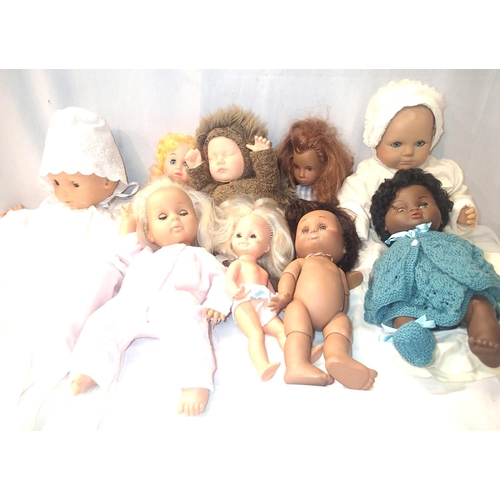 2056 - Nine assorted vintage dolls, including baby examples with various makes. P&P Group 1 (£14+VAT for th... 