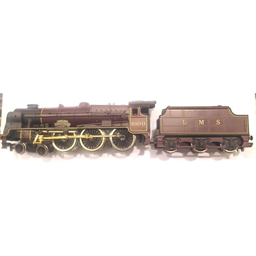 2011 - Mainline Royal Scot LMS Maroon, very good condition and unboxed. P&P Group 1 (£14+VAT for the first ... 
