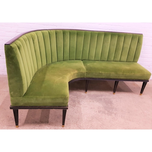 GREEN VELVET CURVED BANQUETTE SEAT the raised ribbed back a... Barnebys