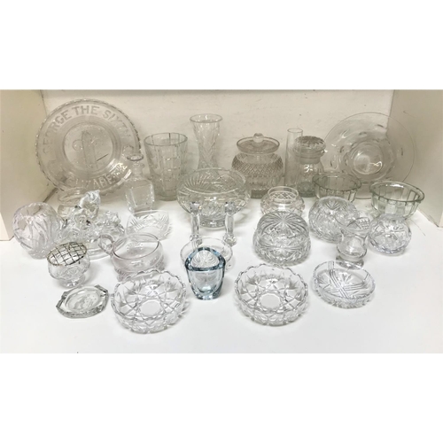 206 - LARGE SELECTION OF CRYSTAL AND GLASSWARE
including an etched glass vase, other crystal bowls and vas... 