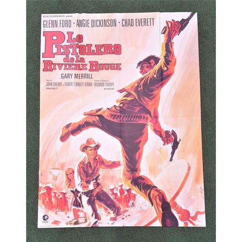 256 - FIVE FRENCH GRANDE WESTERN FILM POSTERS
comprising 'Quand le Colts Sonnent le Glas', 1968, 45.5