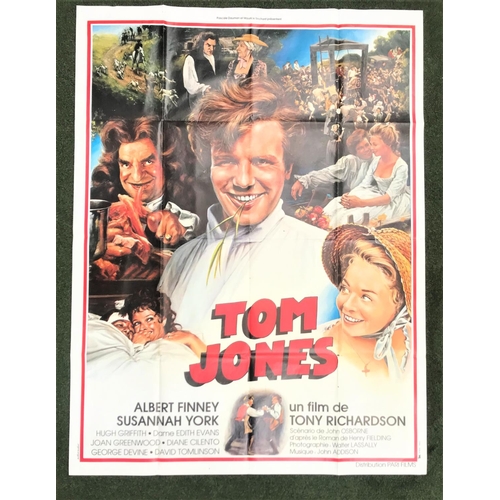 261 - EIGHT FRENCH GRANDE FILM POSTERS
comprising 'Tom Jones', 1963, 47