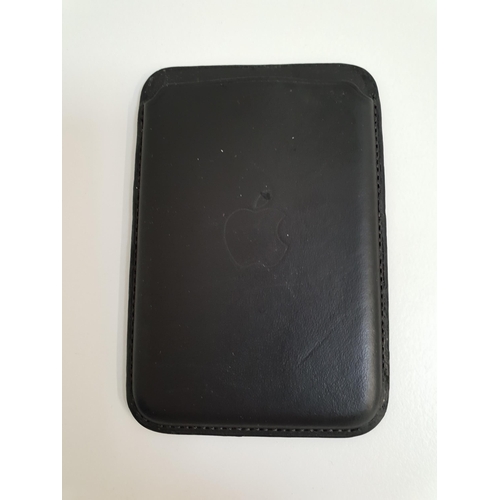 36 - IPHONE LEATHER WALLET WITH MAGSAFE