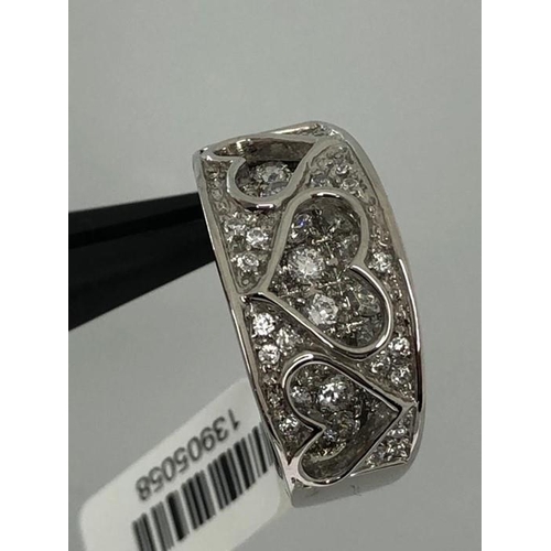 3 - 9k White Gold Heart ring with cubic Zirconia ; 7.8g; size R1/2