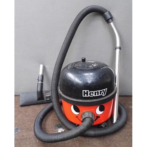 Henry Hoover W/O (no pipe connector)