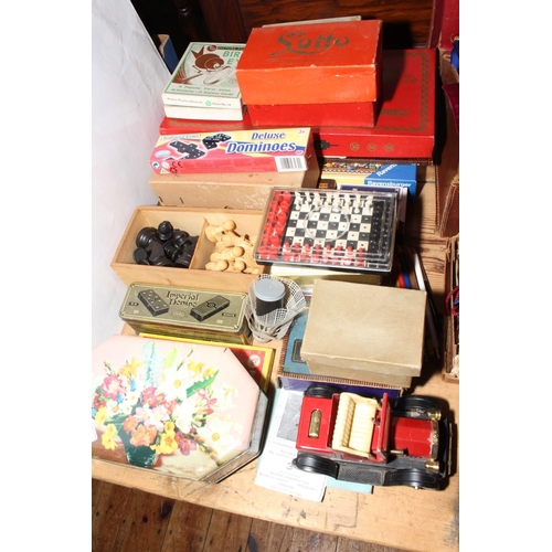 55 - Vintage games including Lotto, Tiddlywinks, Dominoes, boxed Chess Set, Playing Cards, etc.