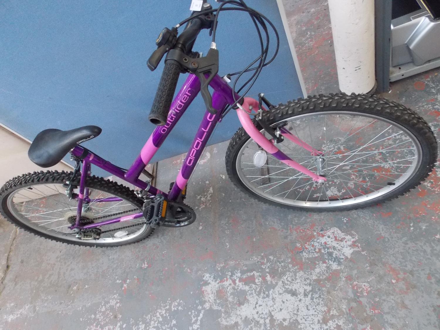 purple apollo bike