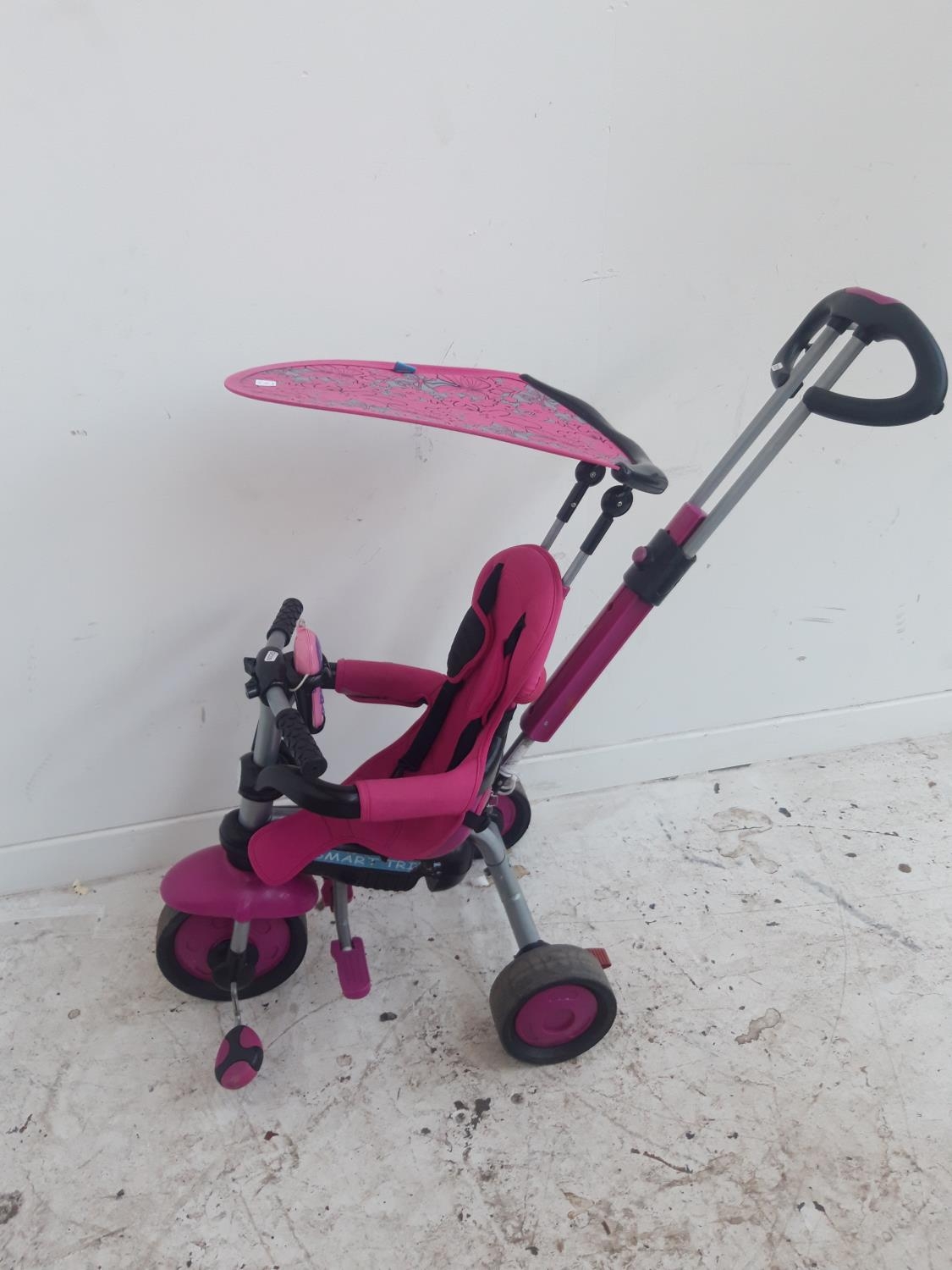 smart trike pink and black